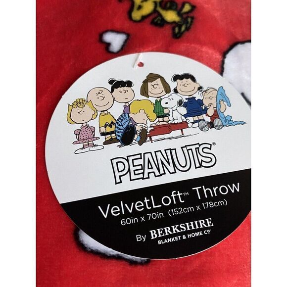 Peanuts Snoopy Heart Valentine's Day Throw Red Super Soft 60 X 70” Woodstock NEW - Picture 5 of 13